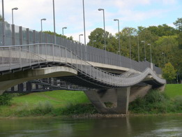Neue Donaubrücke